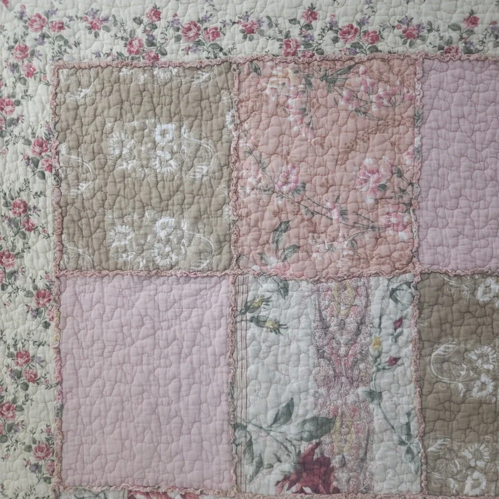 Patchwork Rag Quilt XL Queen Pink Floral Cotton Reversible Shabby Cottage 91x99